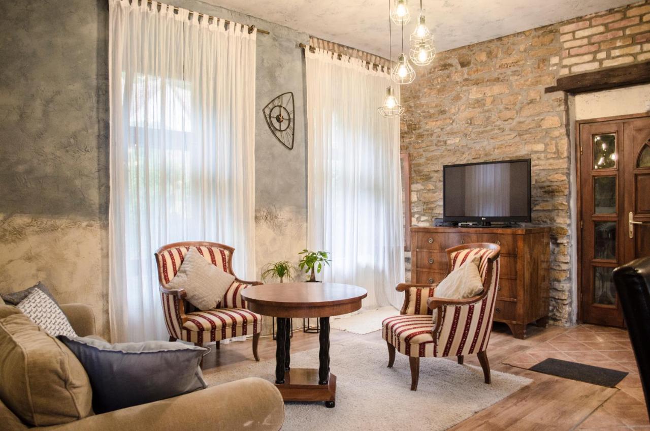 Kohaz Apartman Apartment Veszprem Ngoại thất bức ảnh