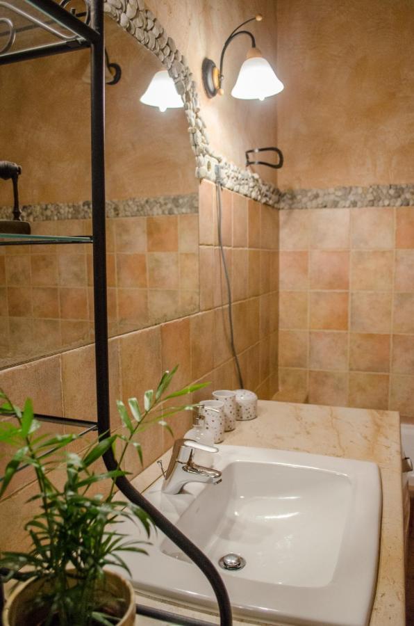 Kohaz Apartman Apartment Veszprem Ngoại thất bức ảnh