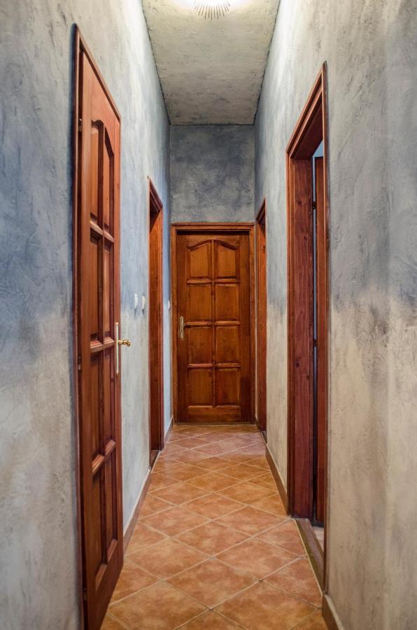 Kohaz Apartman Apartment Veszprem Ngoại thất bức ảnh