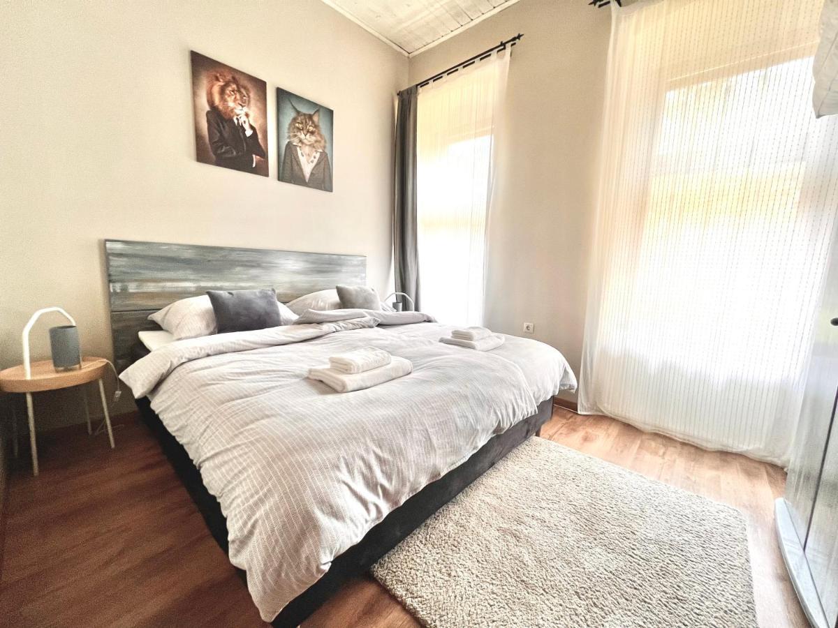 Kohaz Apartman Apartment Veszprem Ngoại thất bức ảnh