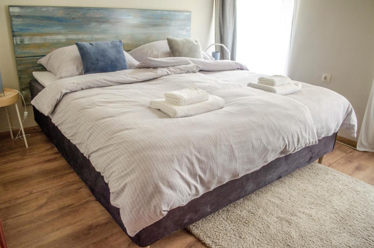 Kohaz Apartman Apartment Veszprem Ngoại thất bức ảnh